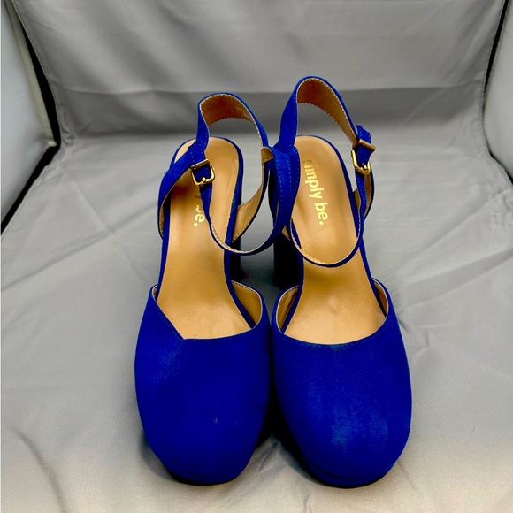 NWOT Beautiful Blue 3 3/4 inch platform ankle heels. - Picture 1 of 4